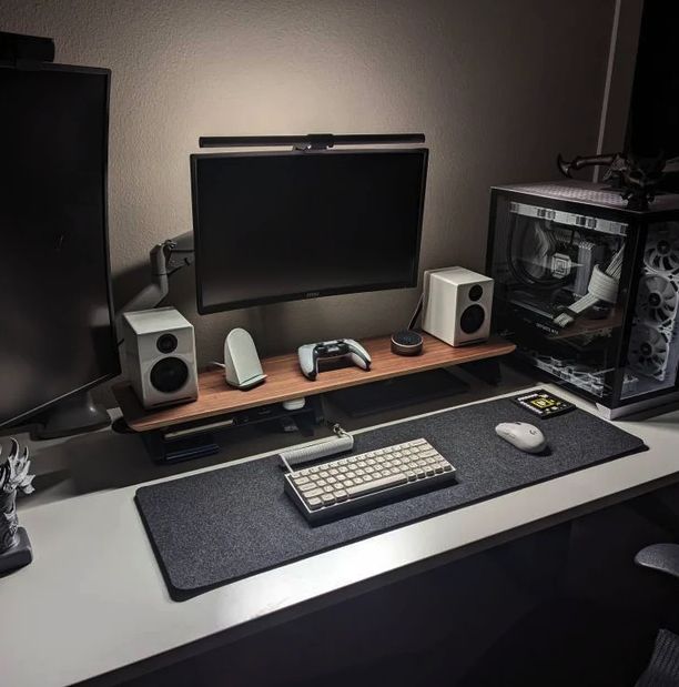 Customer photo review of Felt desk pad