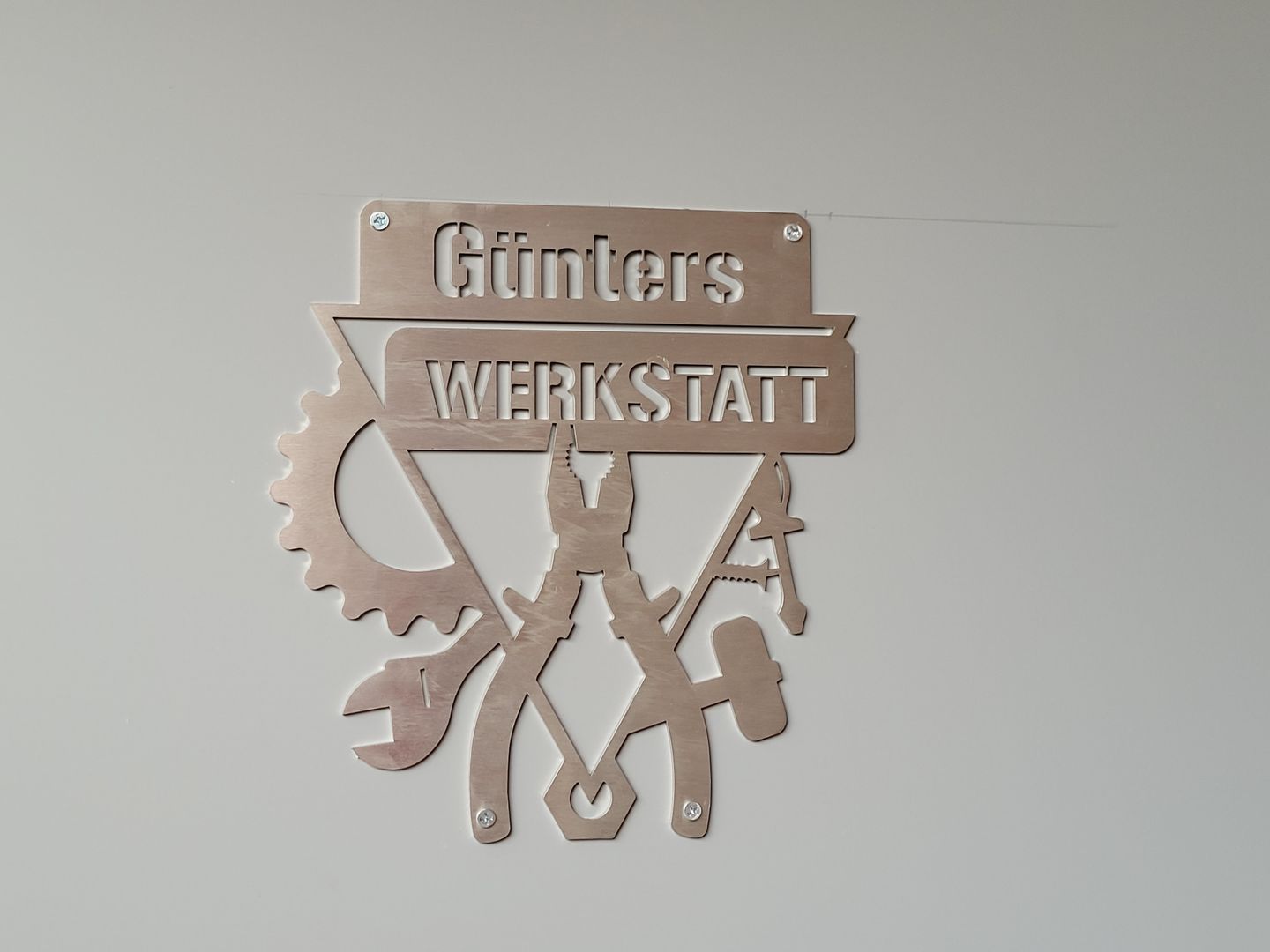 Customer photo review of Werkstattschild - Dreieck aus edlem Stahl (personalisierbar)