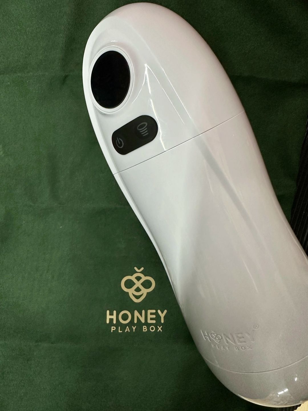 Customer photo review of KAI 2 Automatic Sucking Vibrating Male Masturbator Blowjob Sex Toy