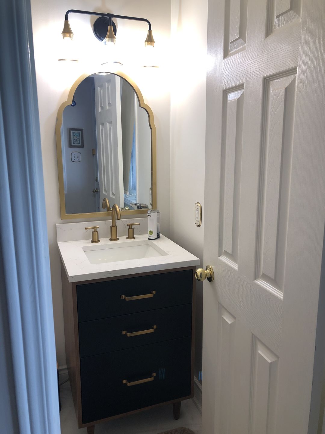 Customer photo review of Sidney 24" Matte Black Bathroom Vanity