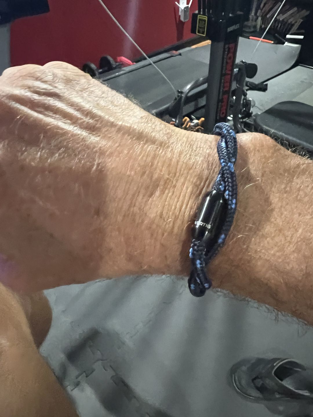 Customer photo review of Vertig Mens Womens Paracord Bracelet Magnetic Nautical Dark Blue
