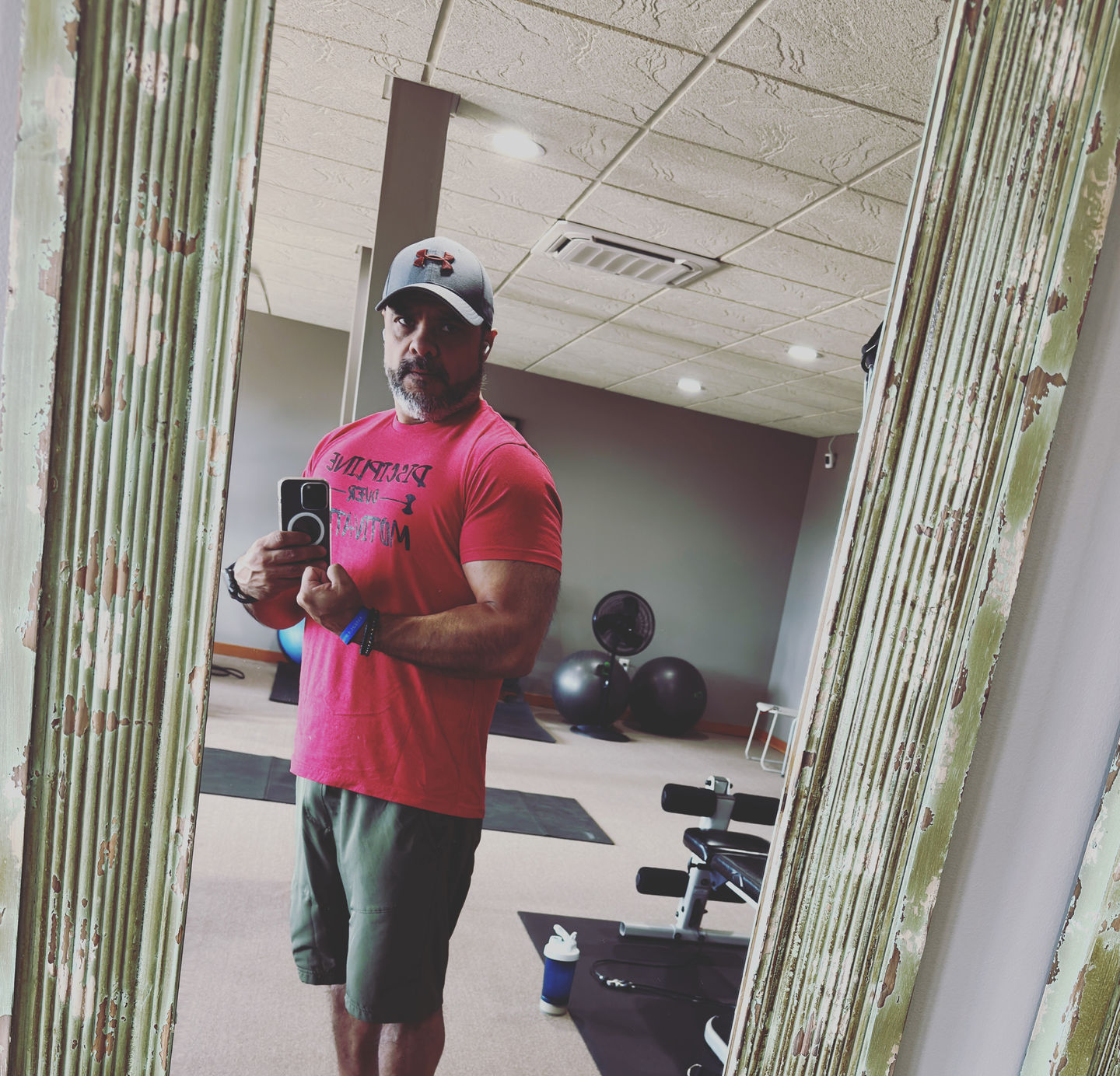 Customer photo review of Dude That Lifts Shirt Club for Him