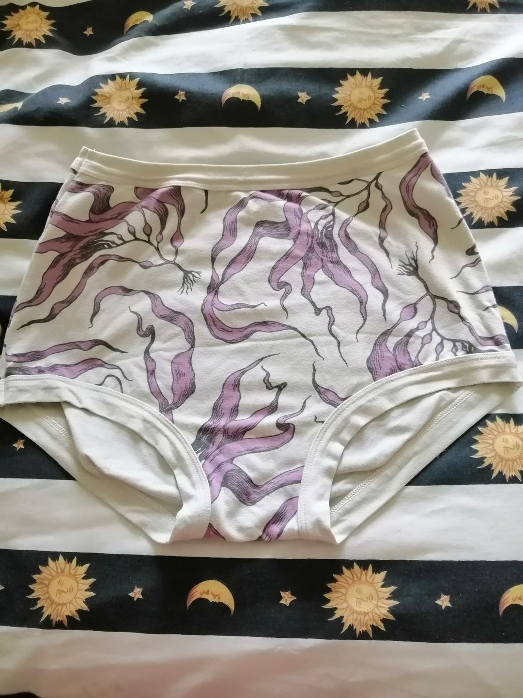 Customer photo review of Sky Rise Plain Black