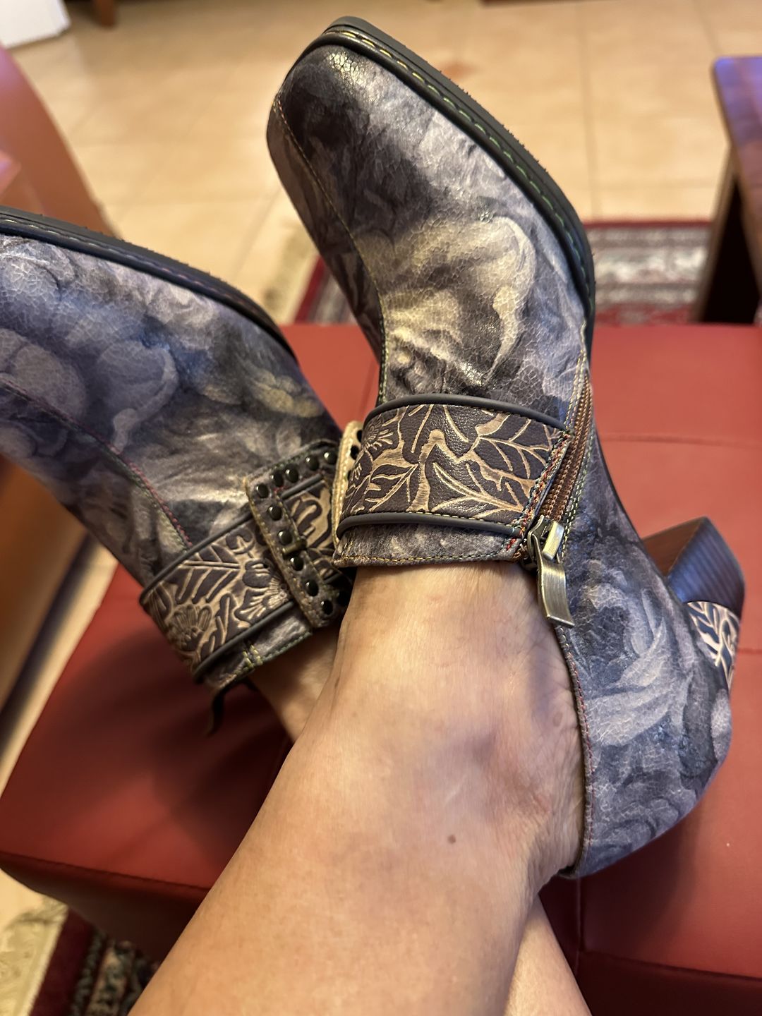 Customer photo review of Hand-painted Genuine Leather Pumps