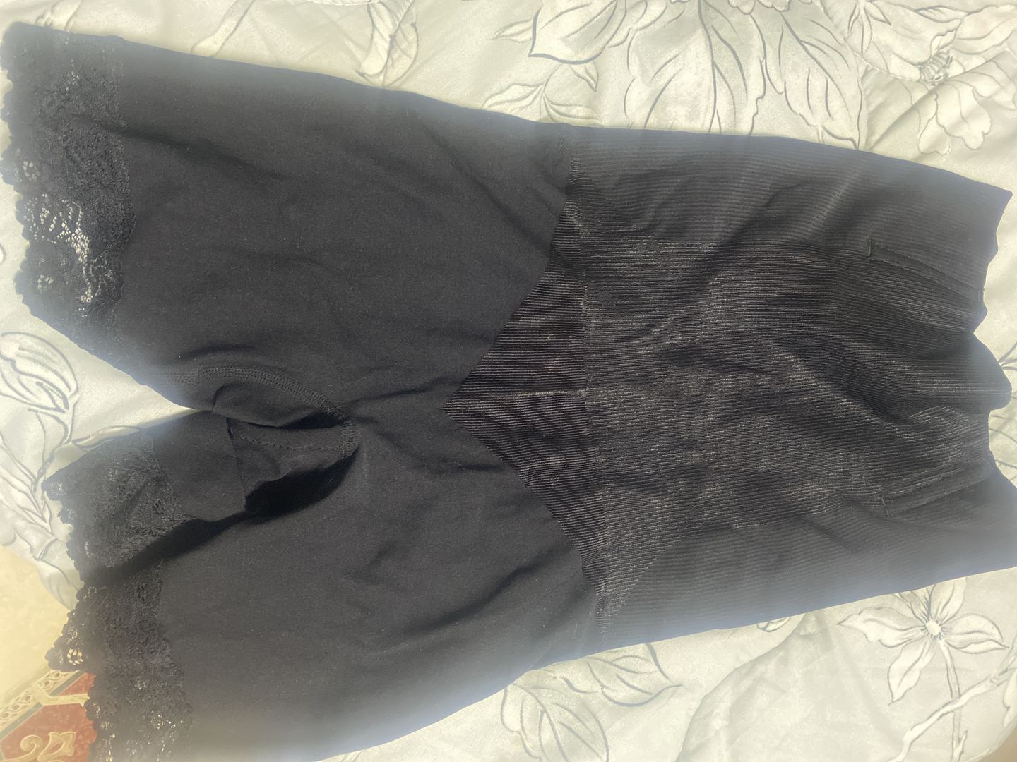 Customer photo review of Shades Double Waist Sculpting Short