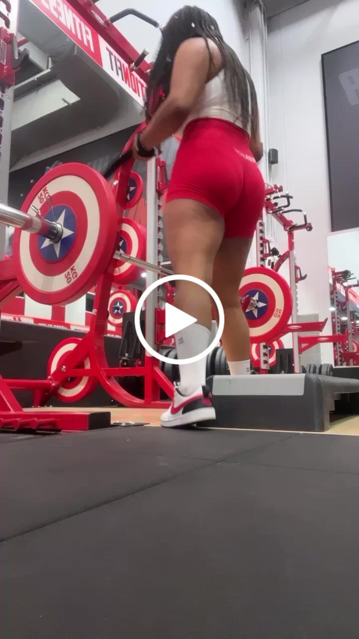 Customer video review of Shorts CALIPSO Rosso Lampone Costine