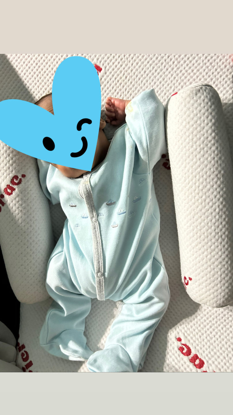 Customer photo review of Back and Side Sleep Positioner - Recto