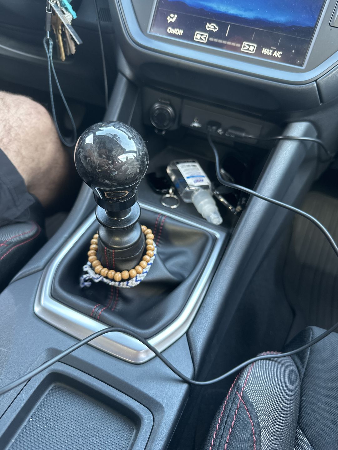 Customer photo review of Weighted Forged Carbon Fiber Shift Knob