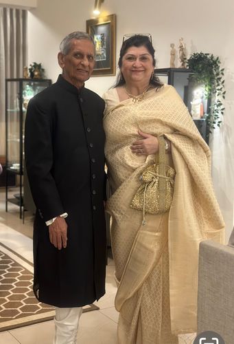 Customer photo review of Royal Princess Golden White Woven Kanjivaram Saree