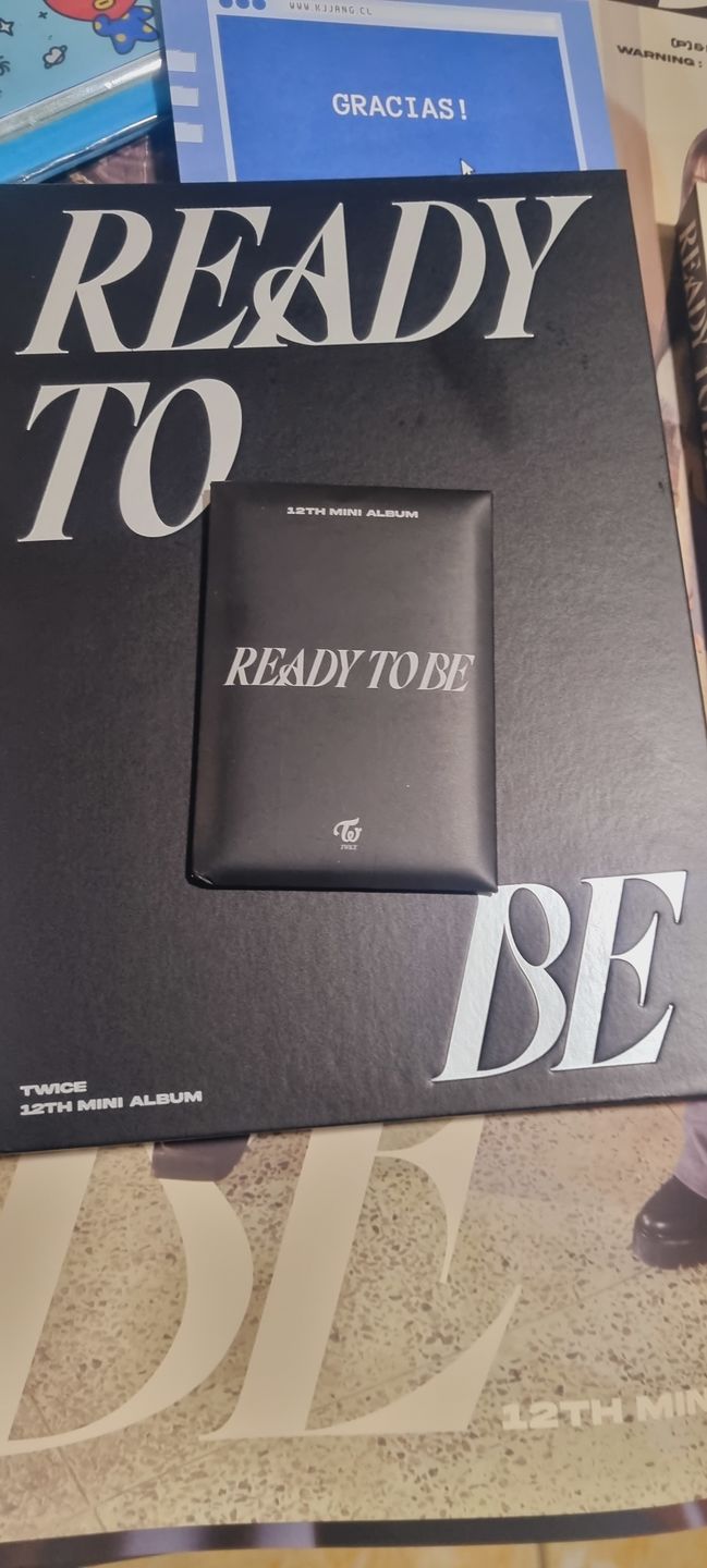 Customer photo review of TWICE - READY TO BE - VERSION TO