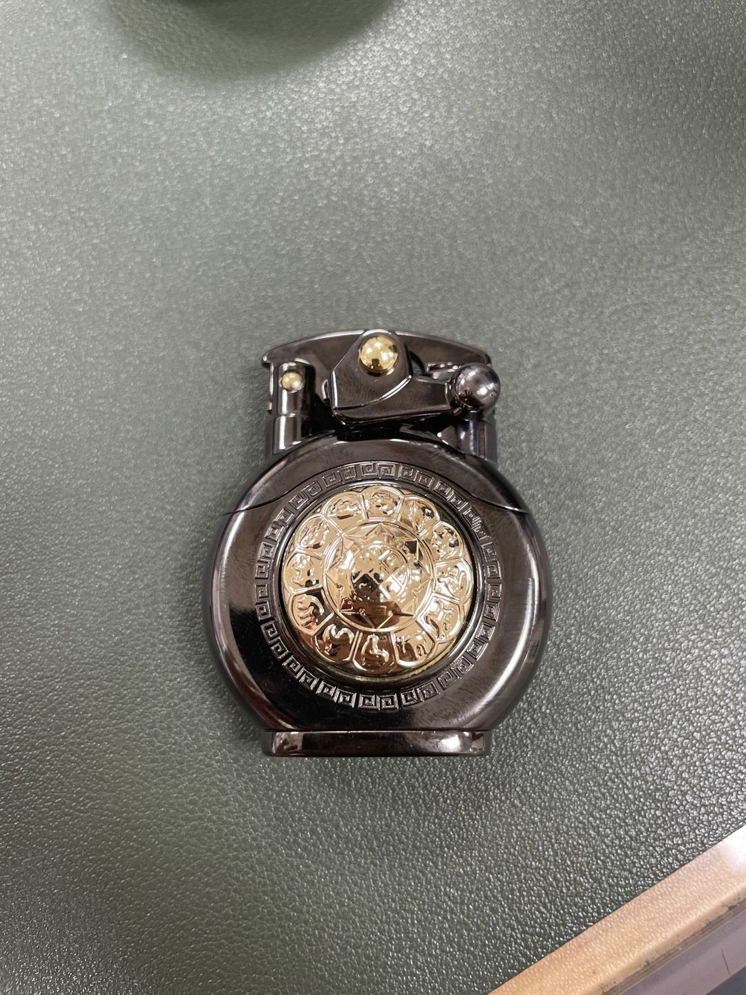 Customer photo review of Ancient Flower Lighter