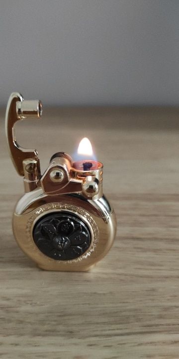 Customer photo review of Ancient Flower Lighter