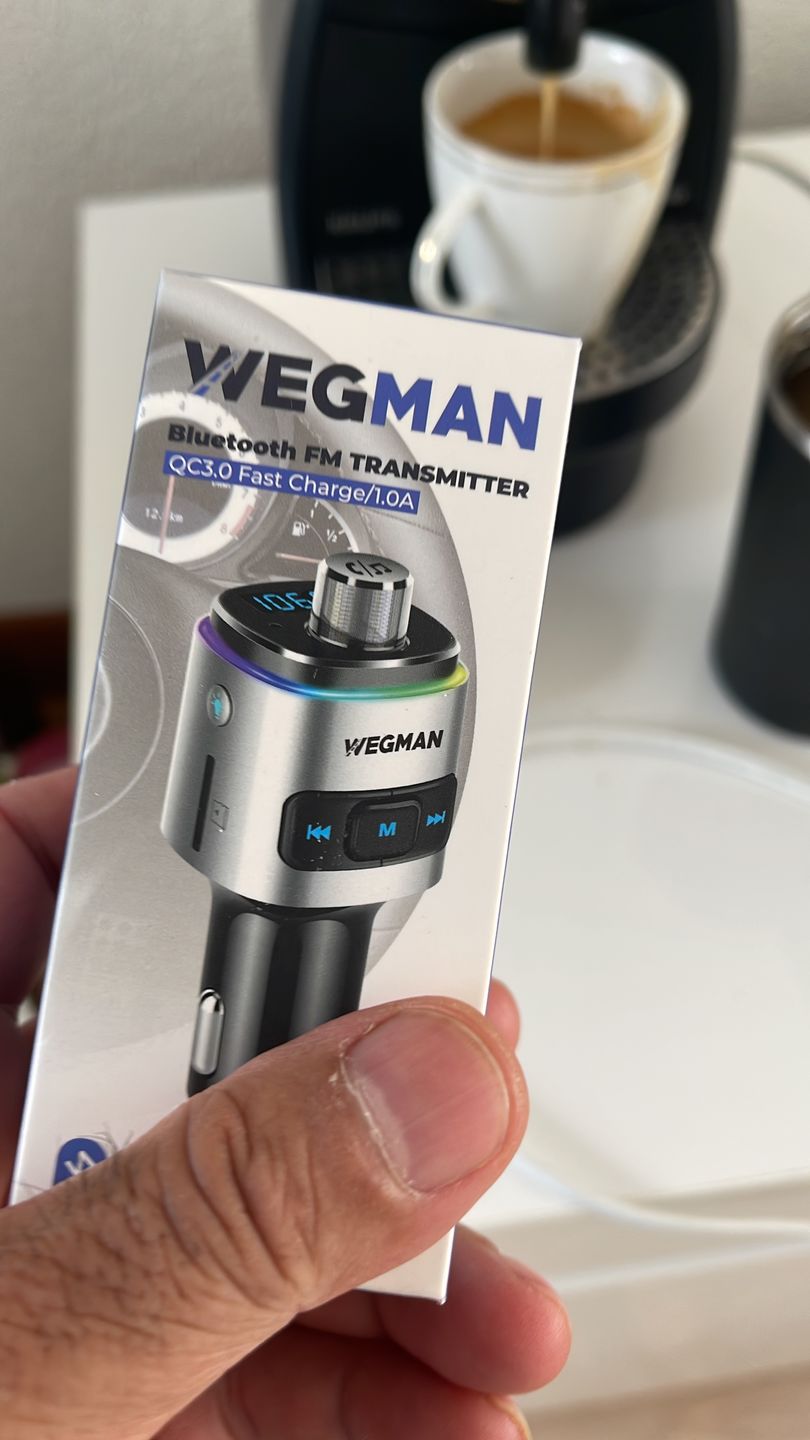 Customer photo review of Wegman Bluetooth FM Transmitter - Bluetooth carkit - Zilver