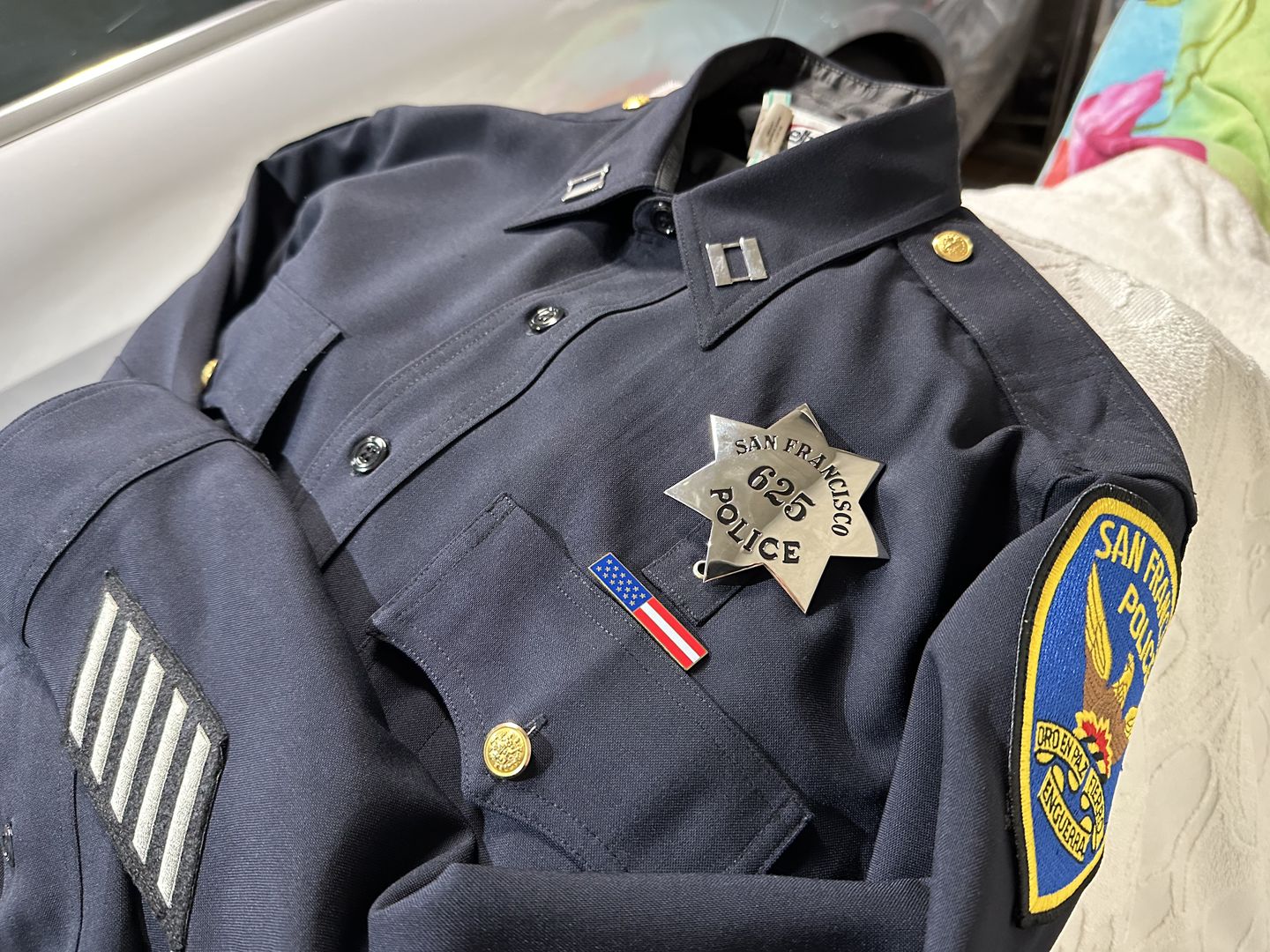 Customer photo review of SFPD San Francisco Police Officer Badge Solid Copper Replica Movie Props With Number 625