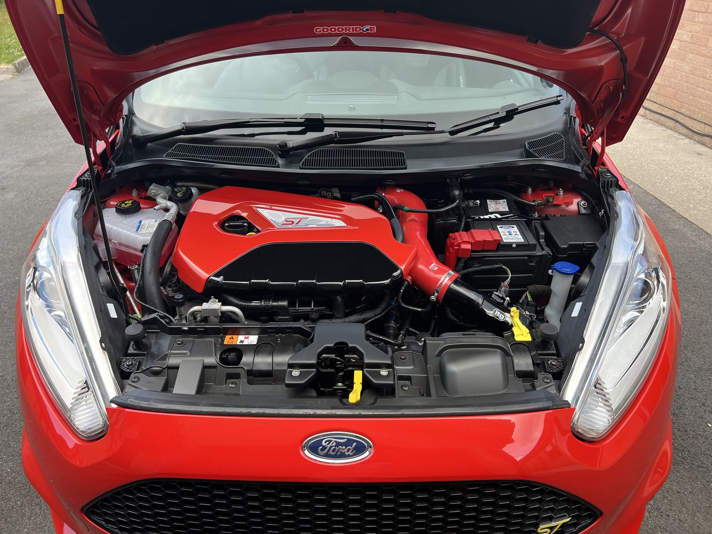 Customer photo review of Proform Bonnet Catch Plate Cover (various colours) - MK7.5 Fiesta