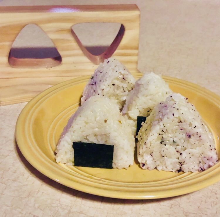 Customer photo review of Hinoki Onigiri Mold