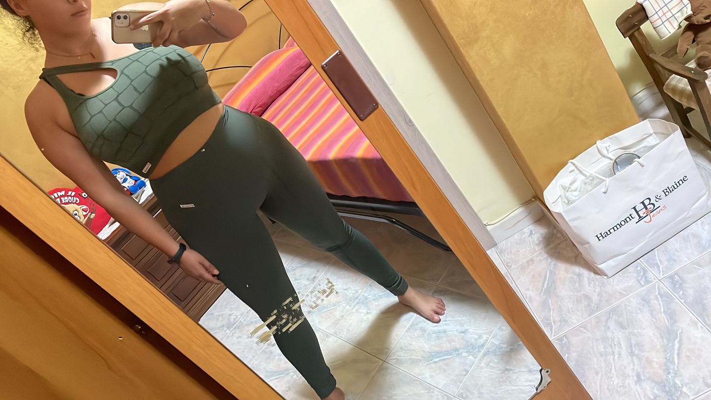 Customer photo review of Nikita All-Up Coal Green