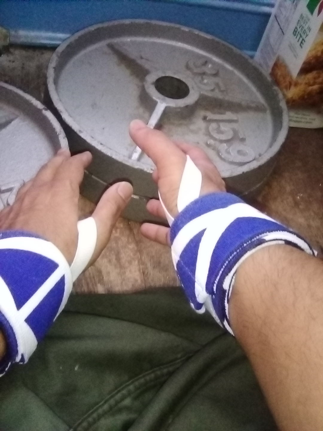 Customer photo review of Strength Shop Super Stiff Wrist Wraps - Scotland - USPA & IPF Approved