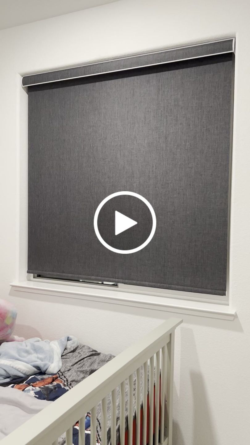 Customer video review of SmartWings Motorized Roller Shades 100% Blackout Dual-Sided Bouvardia