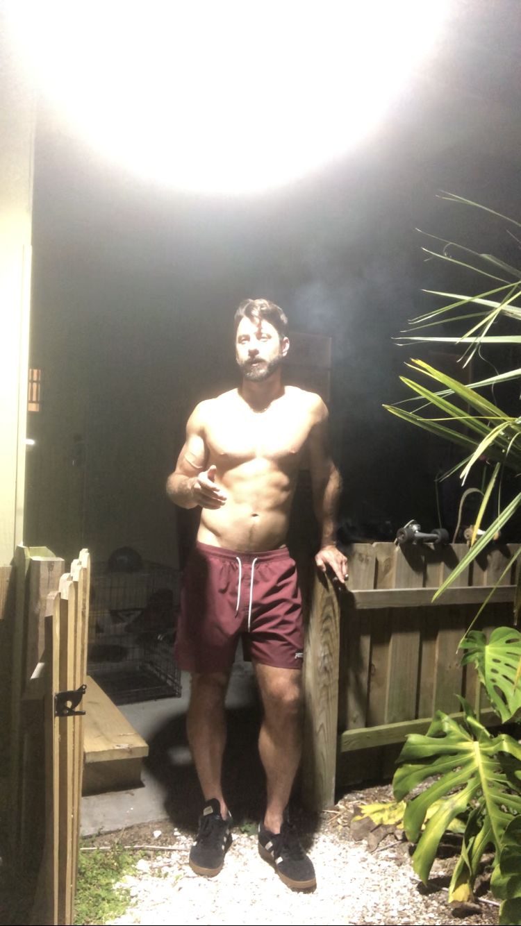 Customer photo review of 131 The Finest Shorts