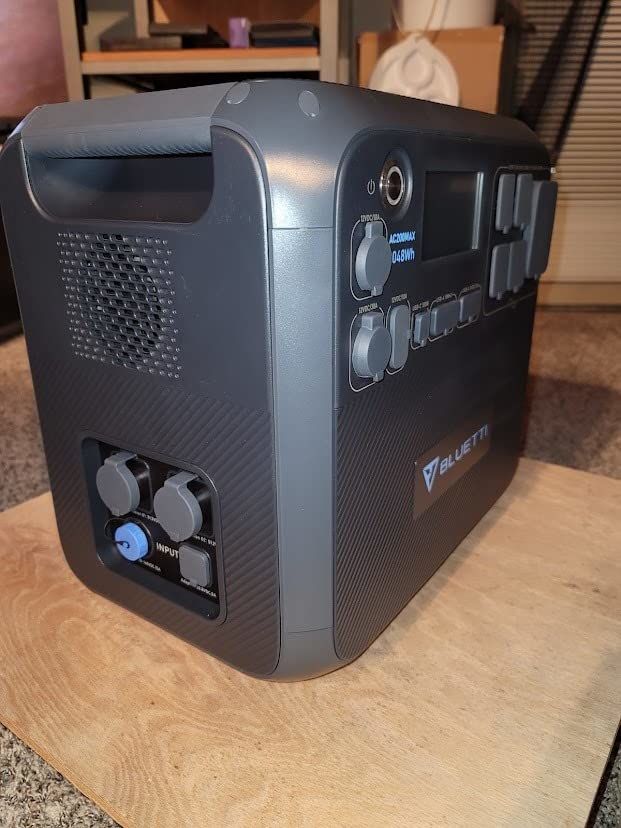 Customer photo review of BLUETTI AC200MAX Expandable Power Station (2,200W)