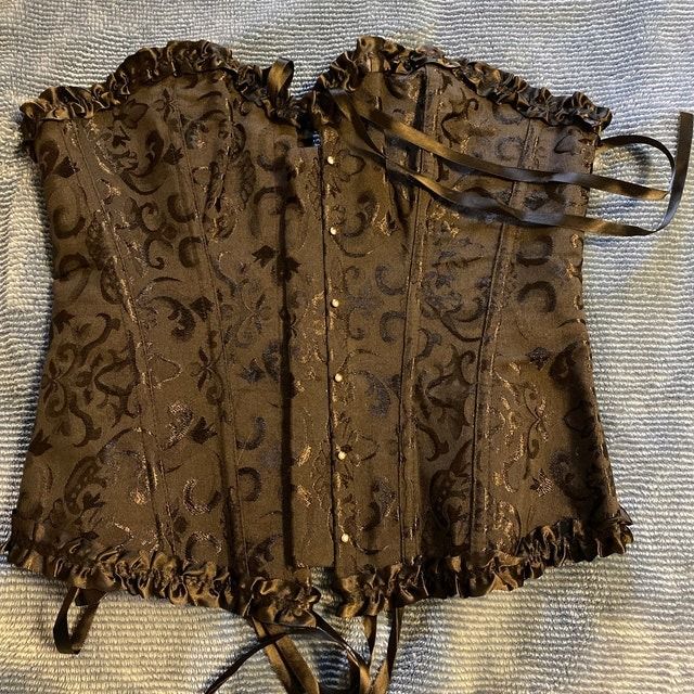 Customer photo review of Overbust Curves Steampunk corset
