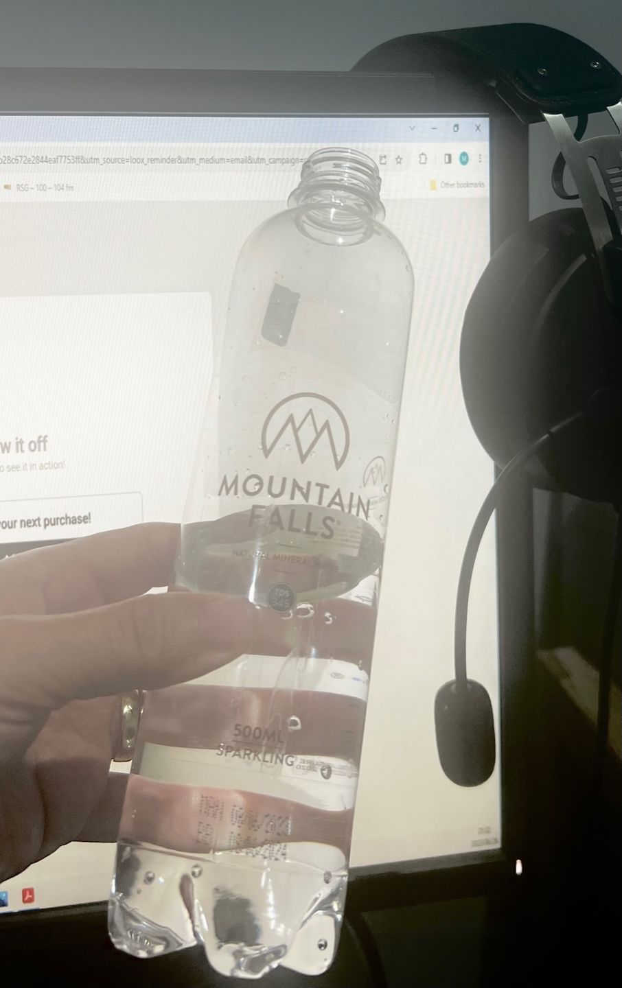 Customer photo review of 500ml Sparkling Mineral Water- ZEROPET Bottle (Pack of 24)
