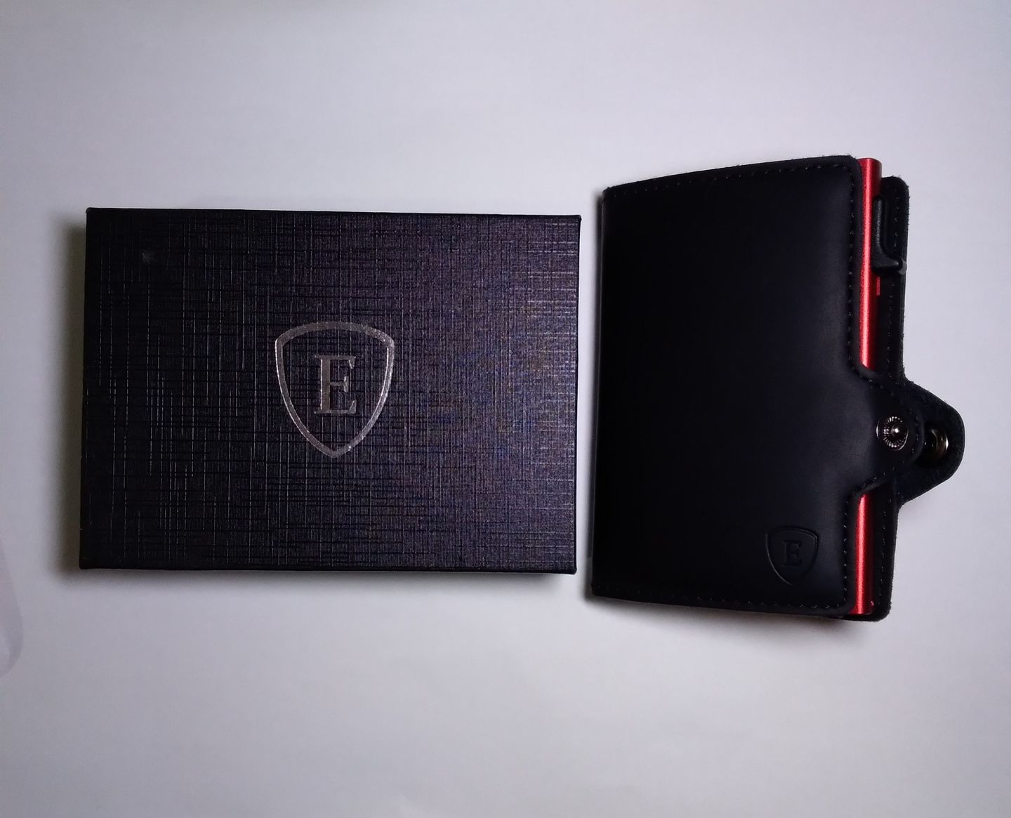 Customer photo review of E-BLACK/RED