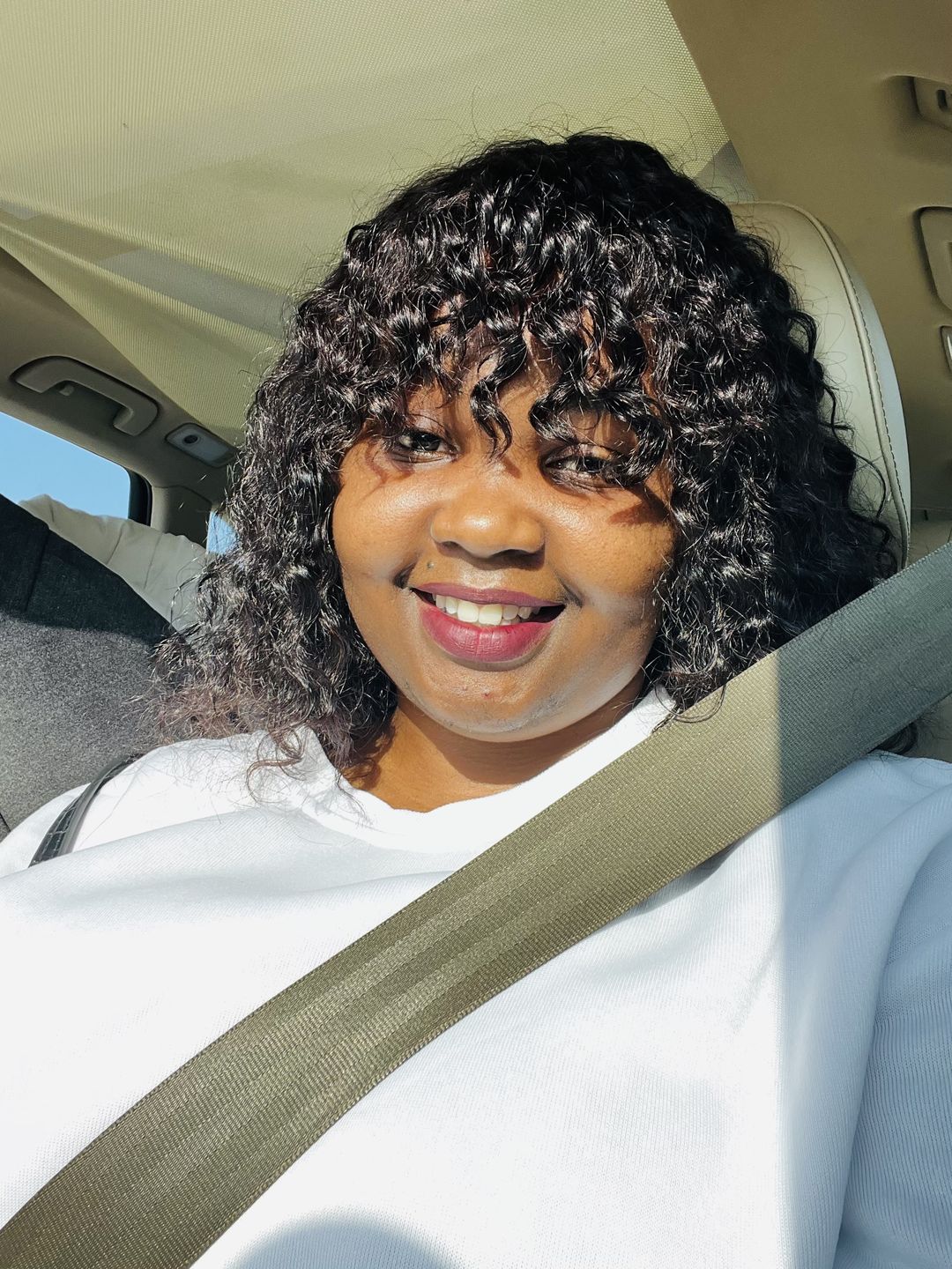 Customer photo review of Peruvian Curly Bob 12 inch Wig