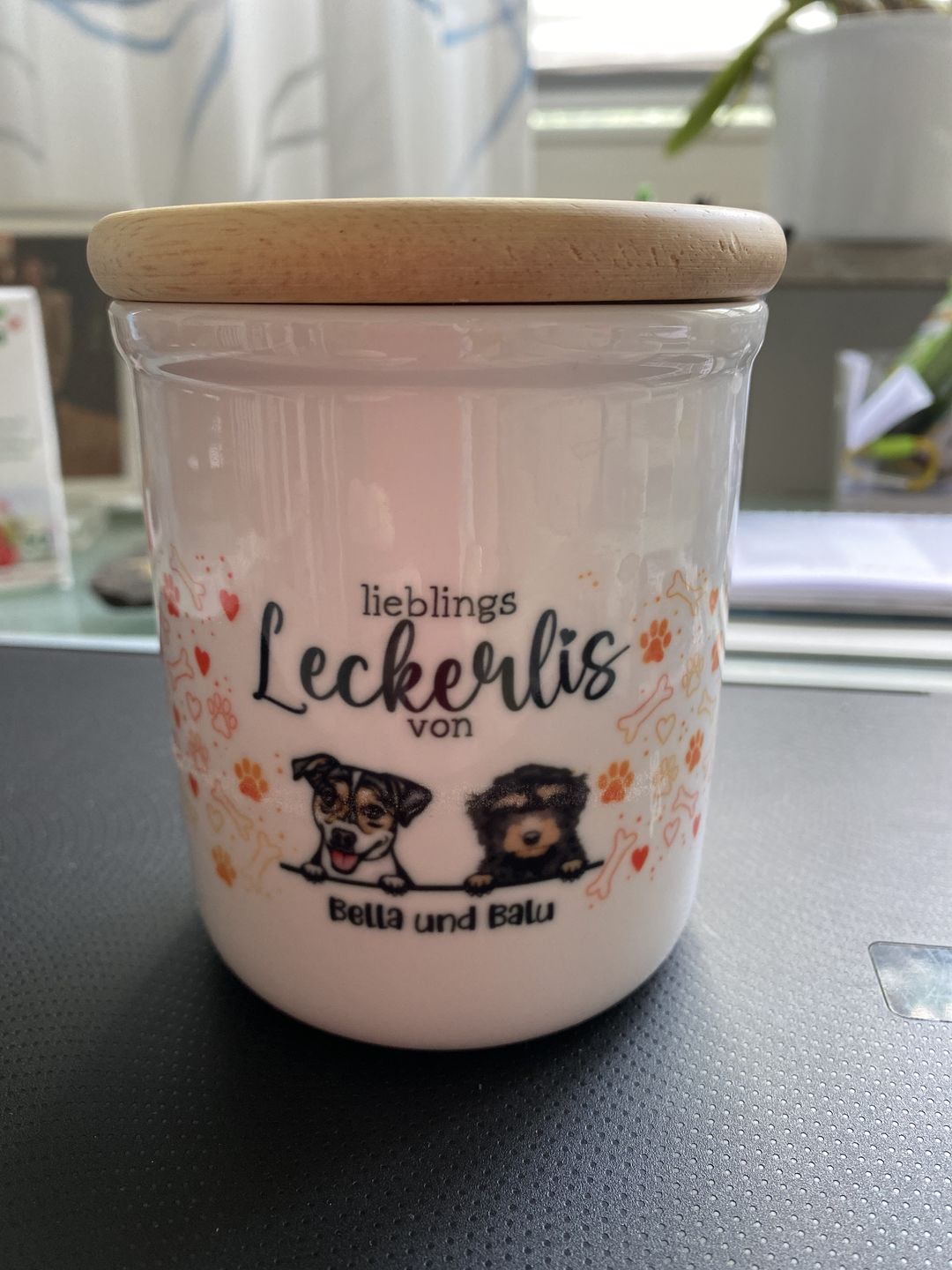 Customer photo review of Lieblings Leckerli - Individuelle Leckerlidose