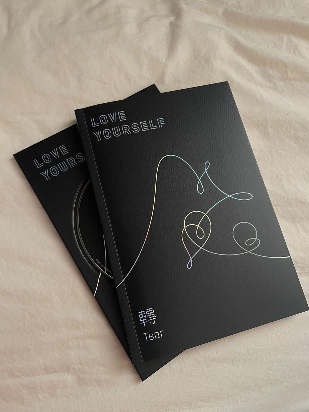 Customer photo review of BTS - 3RD FULL ALBUM LOVE YOURSELF 轉 TEAR