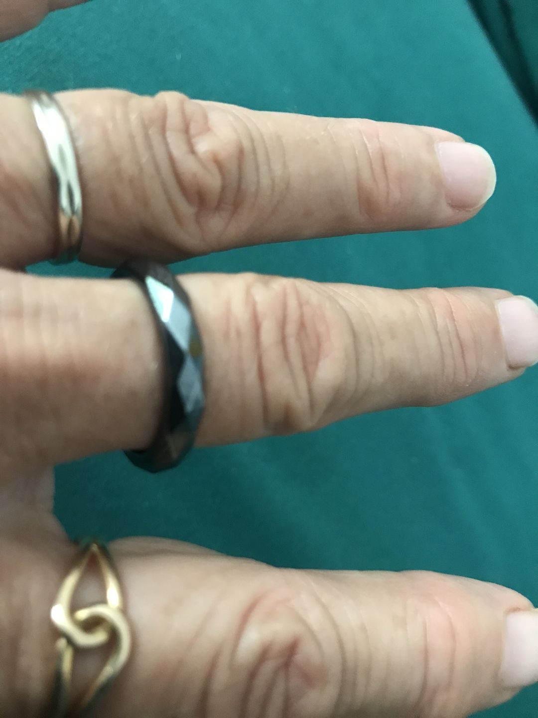 Customer photo review of Bague en hématite
