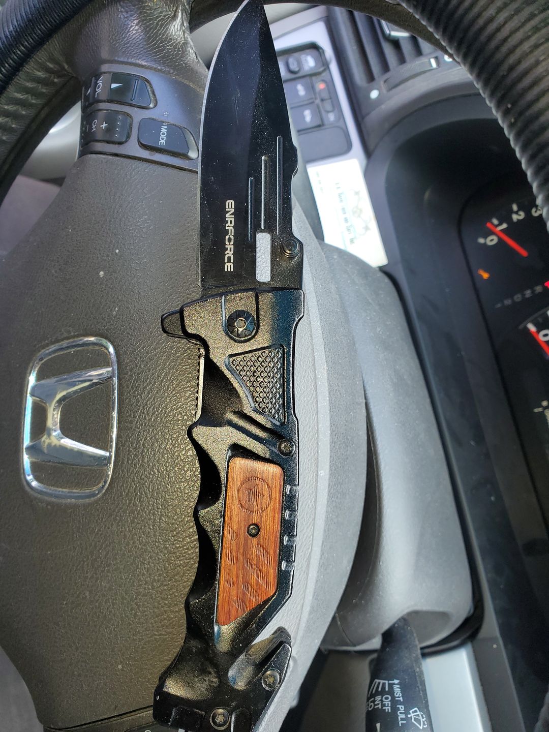 Customer photo review of Knife + Lighter Bundle