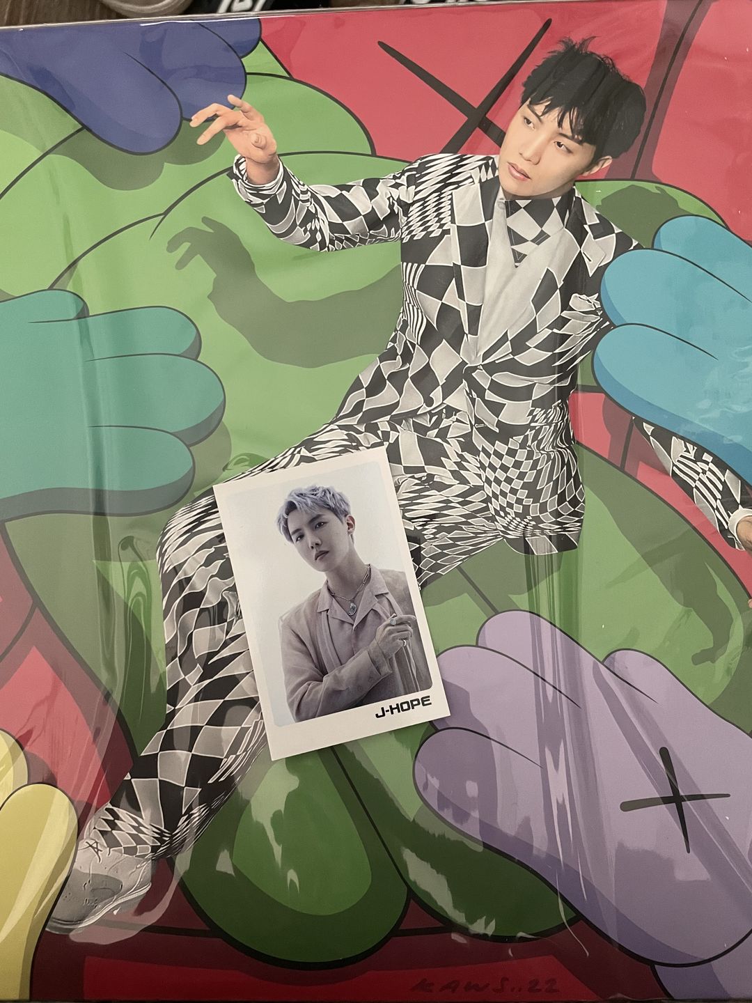 Customer photo review of J-HOPE - 1ST SINGLE ALBUM JACK IN THE BOX VINYL (LIMITED EDITION)