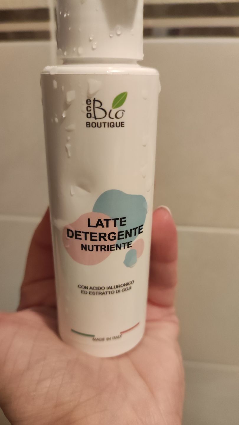 Customer photo review of Latte Detergente Nutriente
