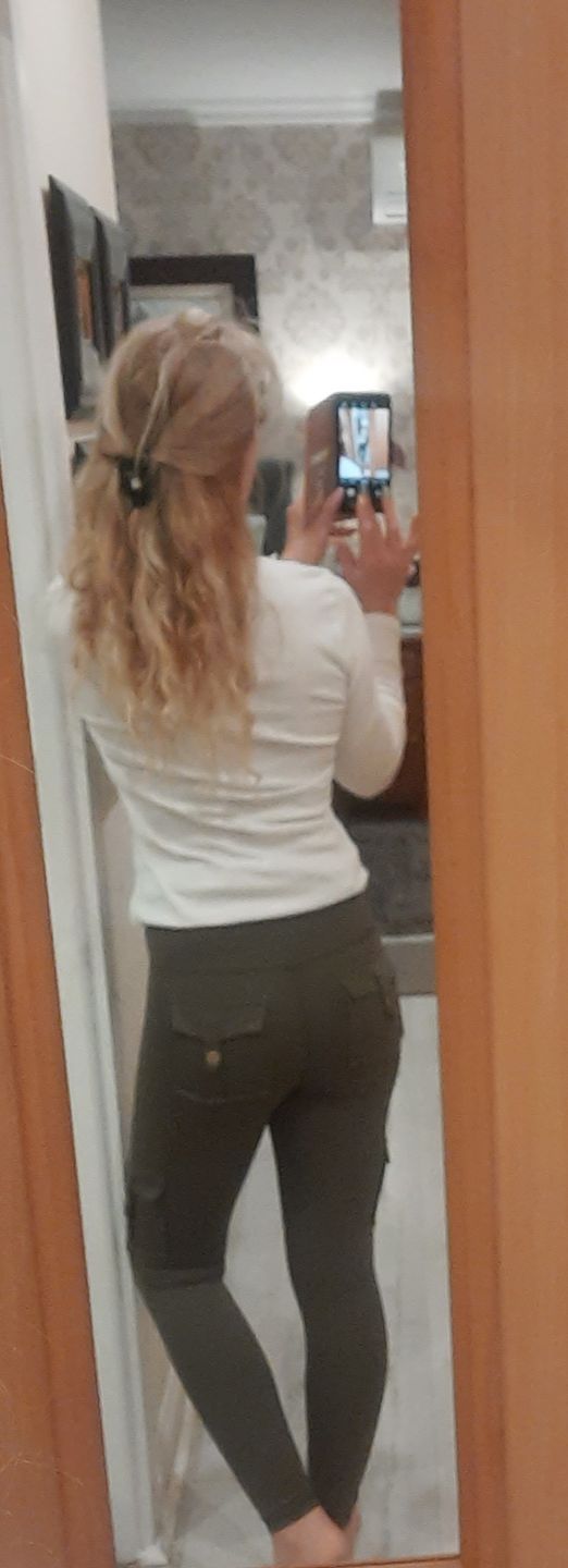 Customer photo review of Shapewear TNG Cargo Leggings - Olive
