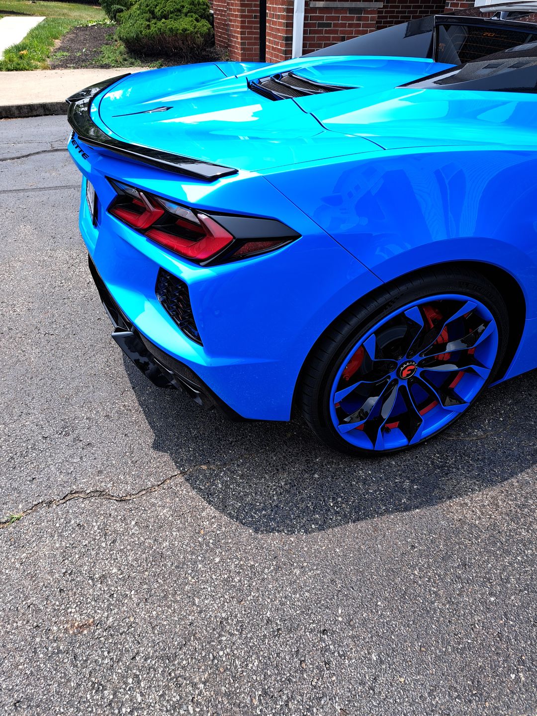 Customer photo review of Chevrolet Corvette C8 Low Profile Rear Lid Wing Spoiler