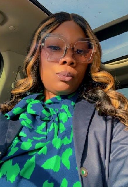 Customer photo review of Luvwin 13x4 Honey Blonde Highlight Wavy Human Hair Bob Wig