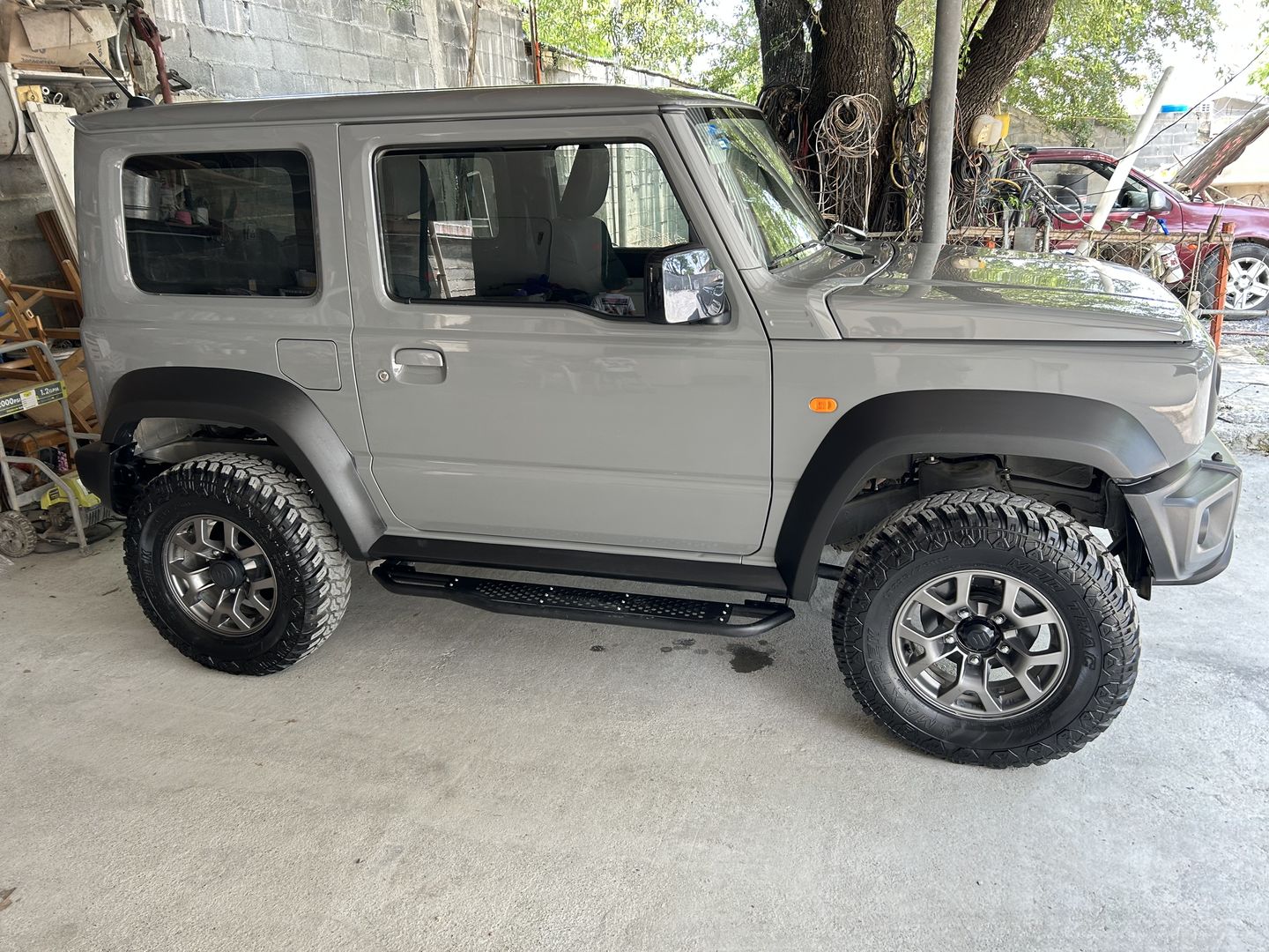 Customer photo review of Estribo 2.0 para Suzuki Jimny