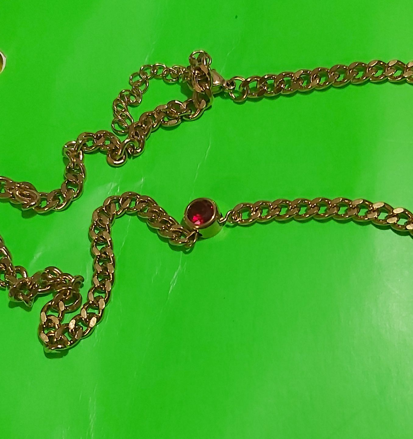 Customer photo review of Cadena Nia