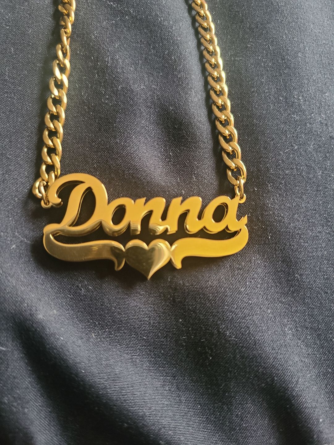Customer photo review of Classic Heart Bar 3D Plated Name Necklace