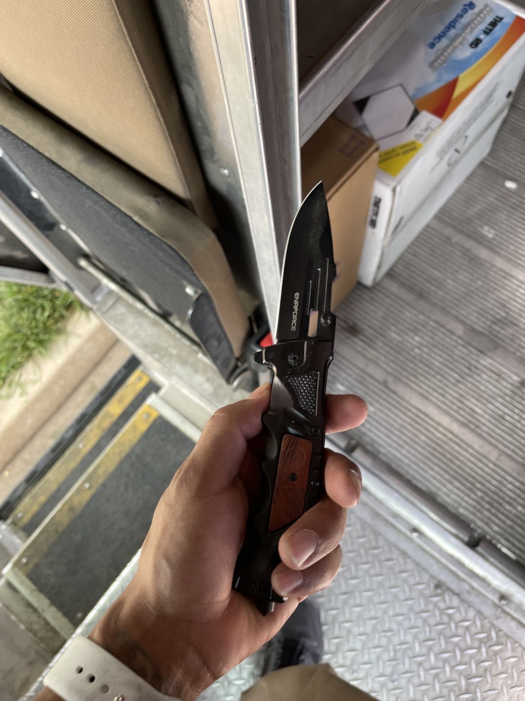 Customer photo review of Knife + Lighter Bundle