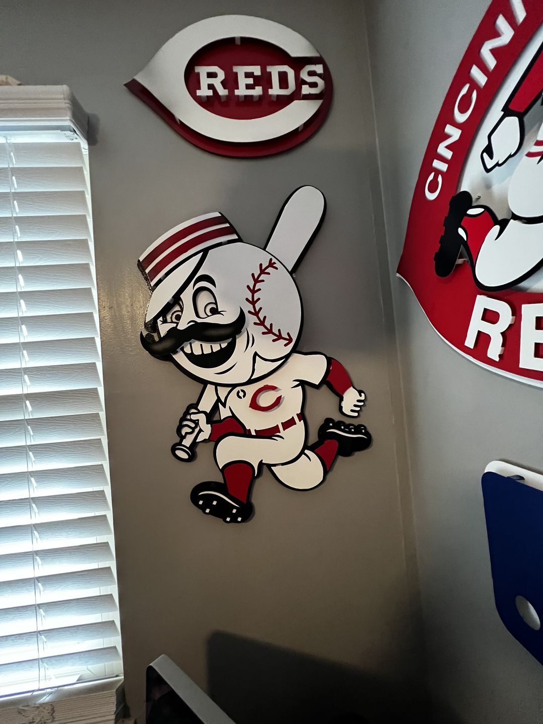 Customer photo review of Cincinnati Reds RIVERFRONT STADIUM 3D Vintage Metal Wall Art