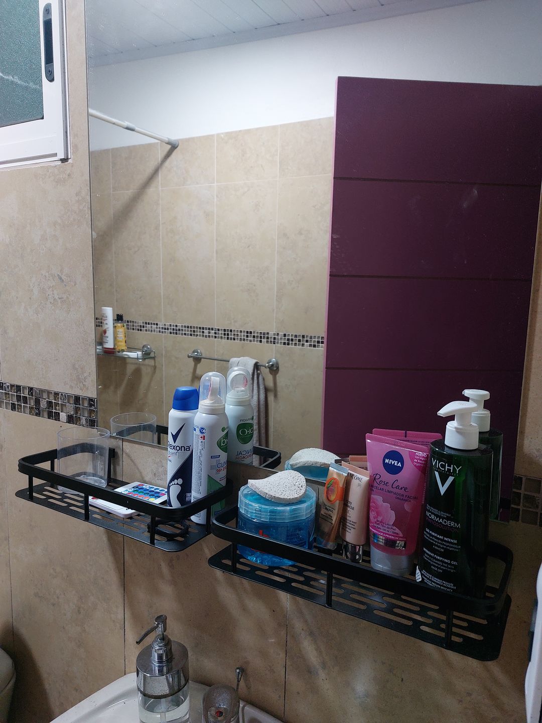 Customer photo review of Estante Organizador Winsen de Aluminio Milhome