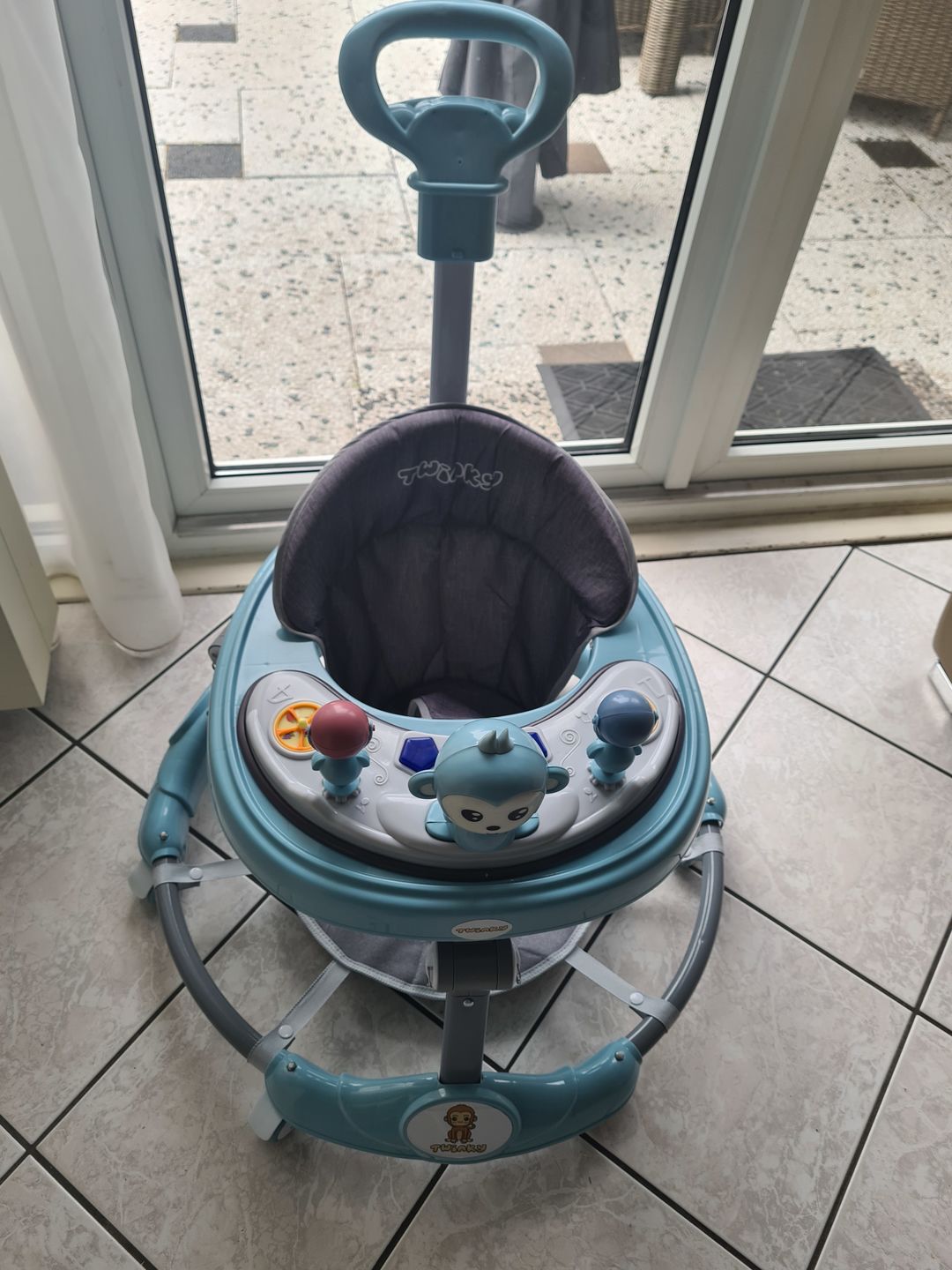 Customer photo review of Twinky Loopstoel Baby - Blauw