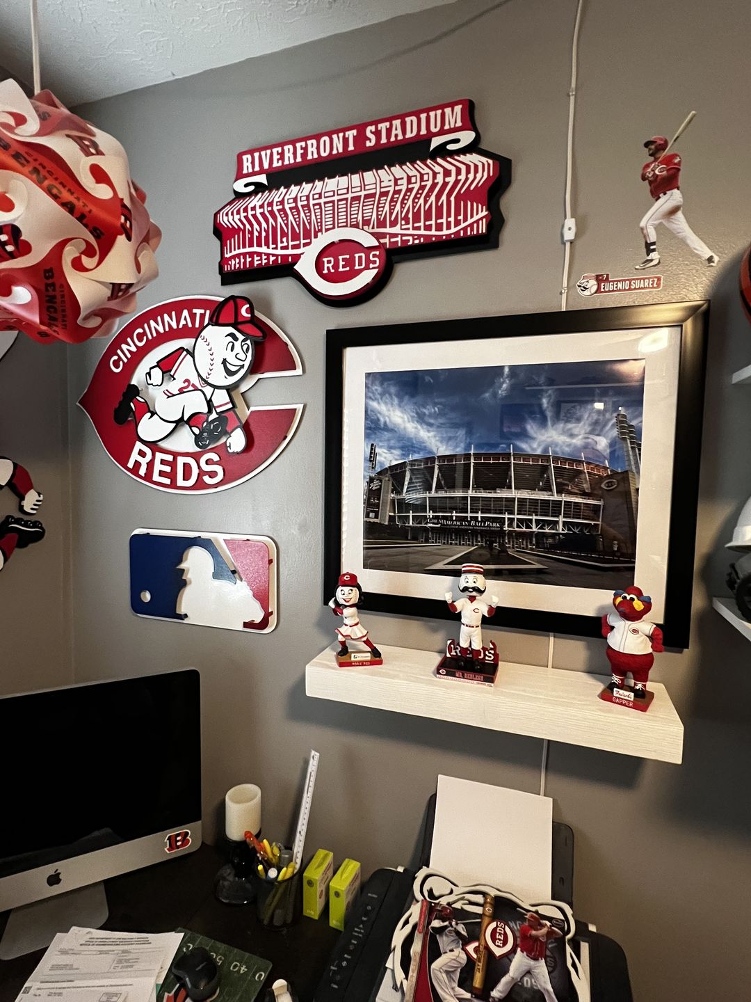 Customer photo review of Cincinnati Reds 1974 3D Vintage Metal Wall Art