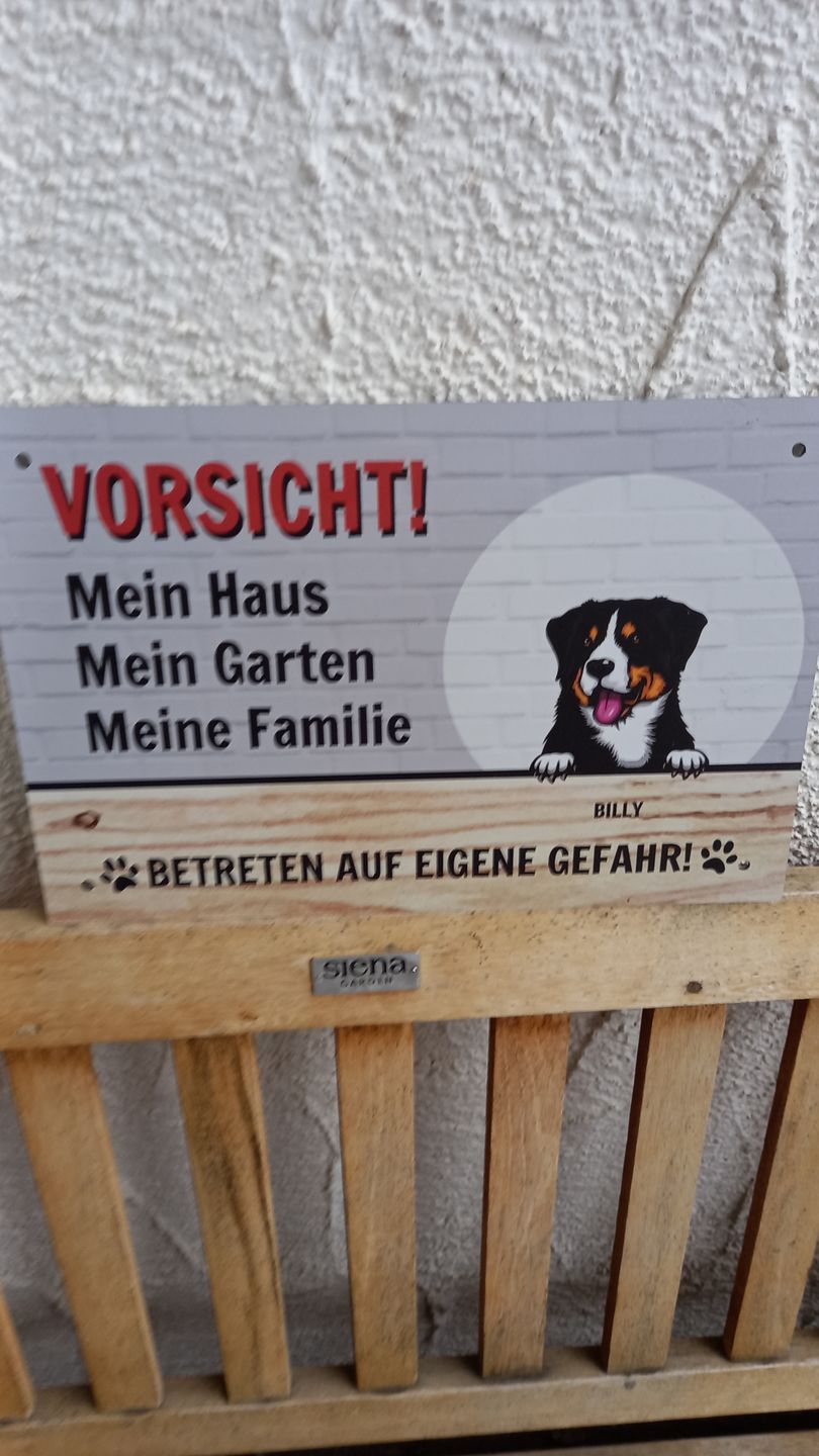 Customer photo review of Vorsicht - Individuelles Gartenschild