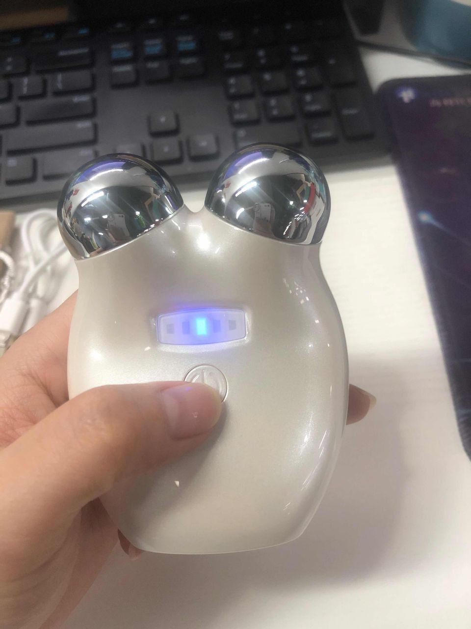 Customer photo review of MicroLift Beauty™ -  Visage Tonifié & Peau Ferme en 5 Minutes