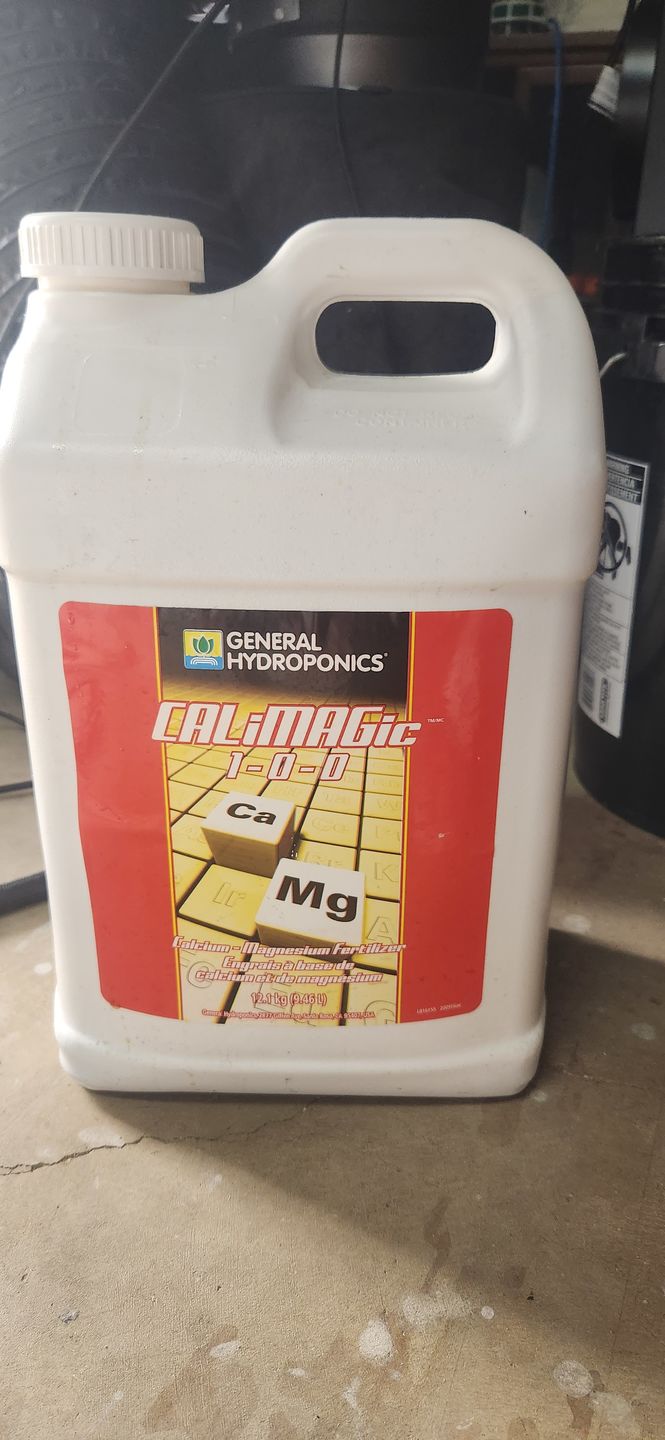 Customer photo review of General Hydroponics GH CaliMagic Calcium + Magnesium (1-0-0)