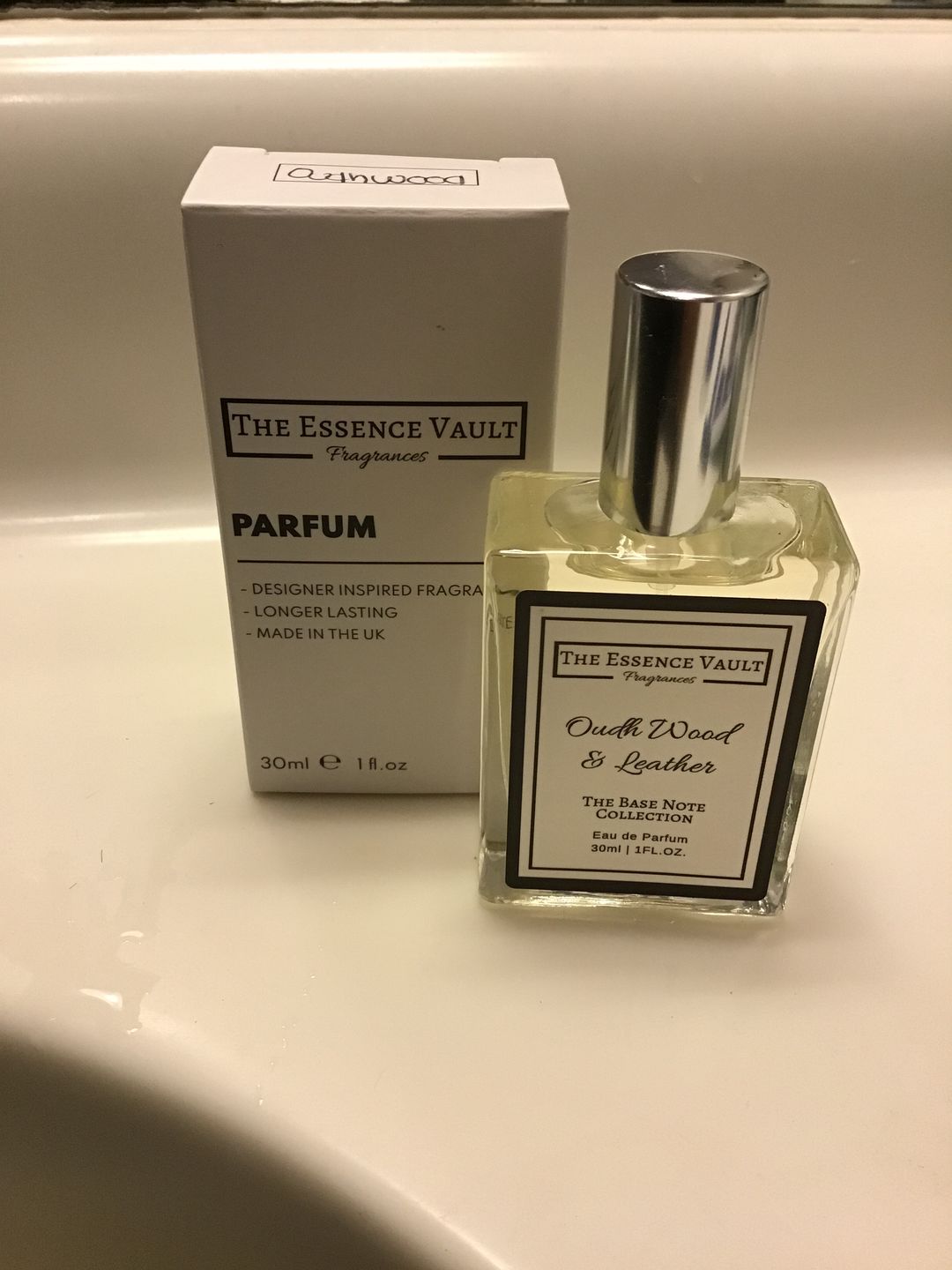 Customer photo review of Oudh Wood & Leather Eau De Parfum